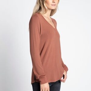 Thread and supply top